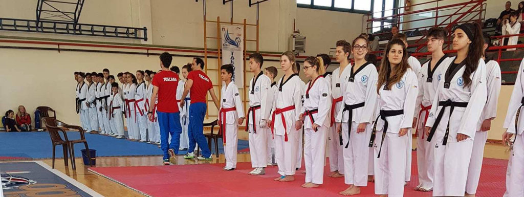 Triangolare Combattimento